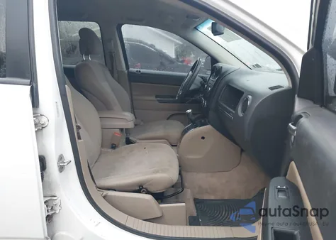 2013 Jeep Compass Sport z USA, uszkodzony, nr VIN 1C4NJCBA0DD208159